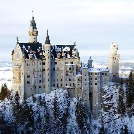 Apartment 'sissi' Ein Zaubehaftes Im Modernen Landhausstil Oberammergau